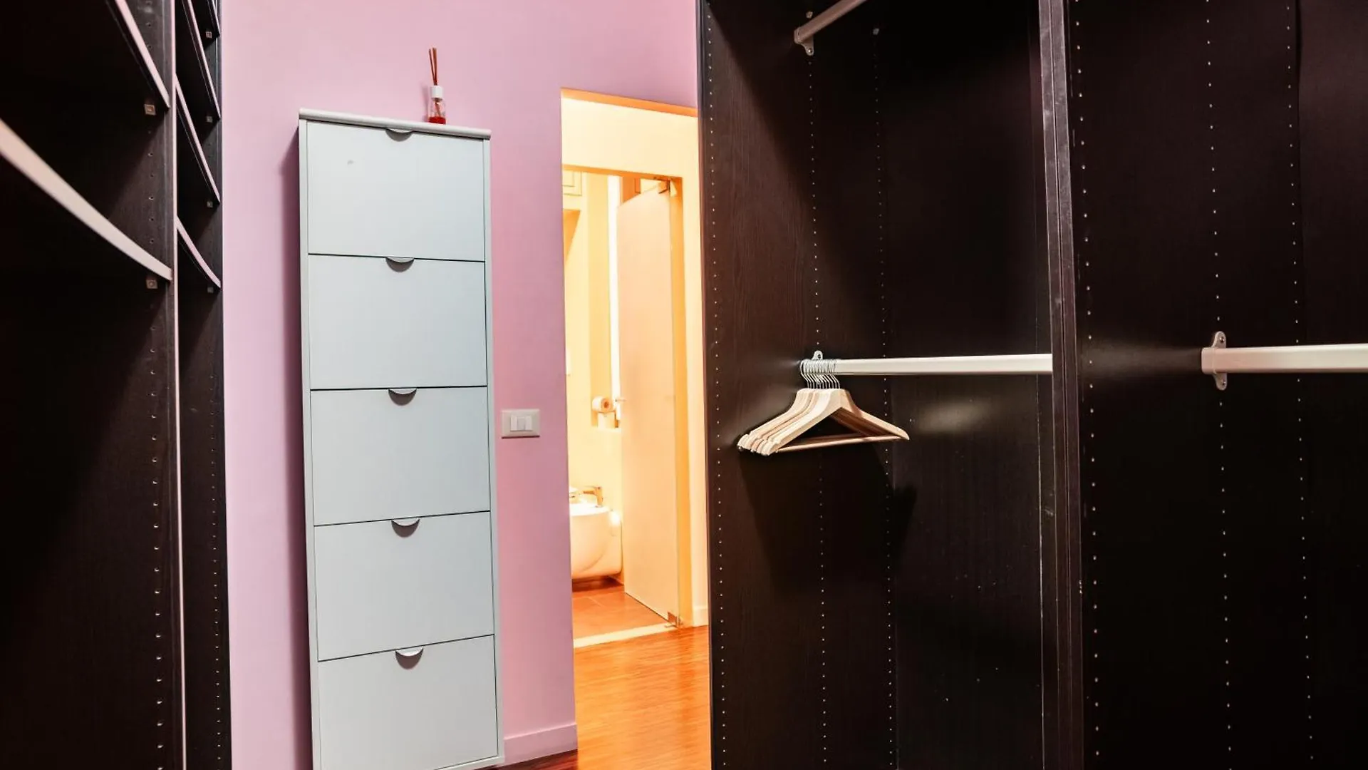 Giano Host - Indoratori Apartment Genoa Italy