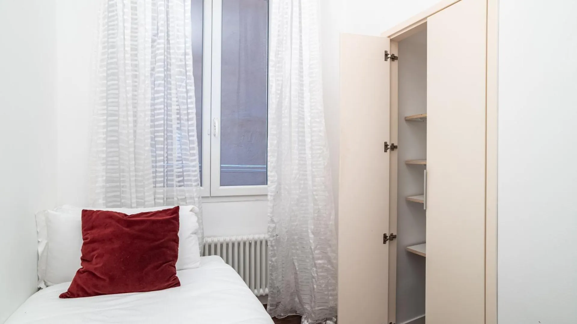 Giano Host - Indoratori Apartment Genoa